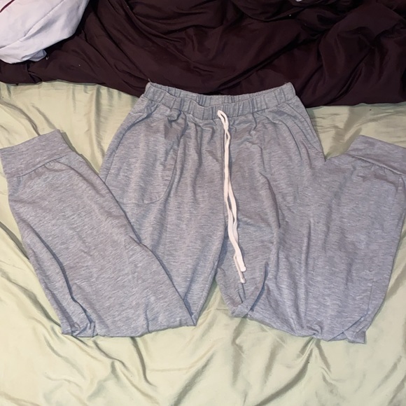 Gray jogger pants - Picture 2 of 4